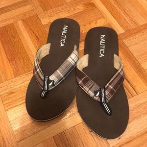 Size 8 Women’s Nautica